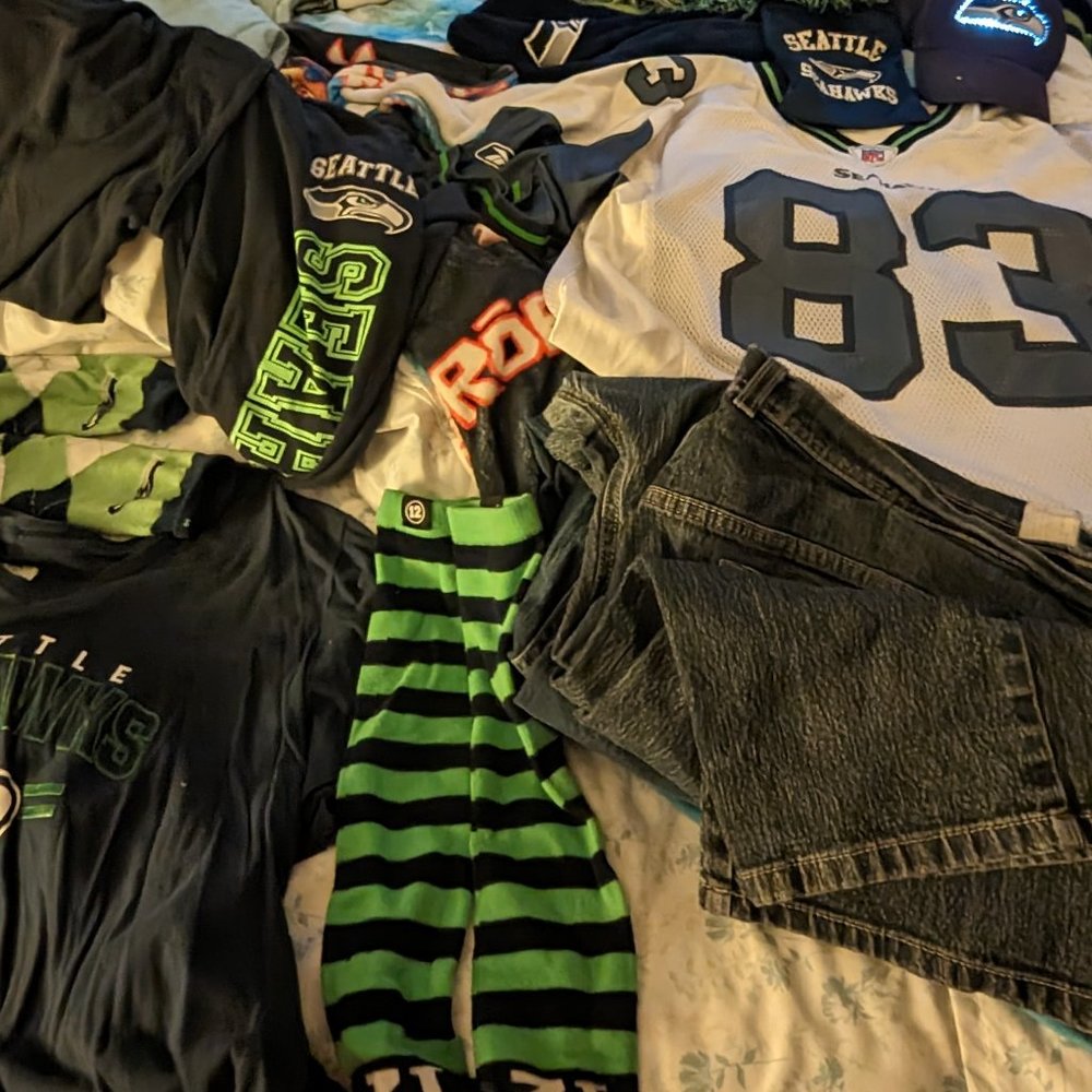 Seahawks clothes and jeans